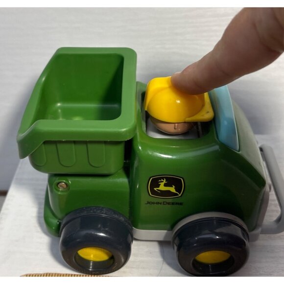 2010 John Deere Push and Go Green Dump Truck Tomy Ertl Toy With Driver Figure - Picture 8 of 9